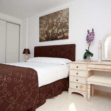 Apartamentos Anfiteatro เบนิดอร์ม ภายนอก รูปภาพ