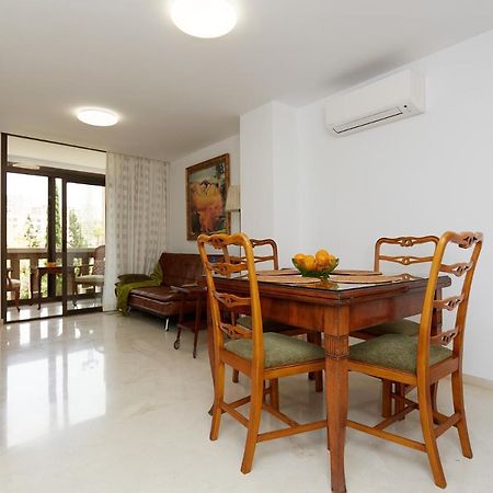 Apartamentos Anfiteatro เบนิดอร์ม ภายนอก รูปภาพ