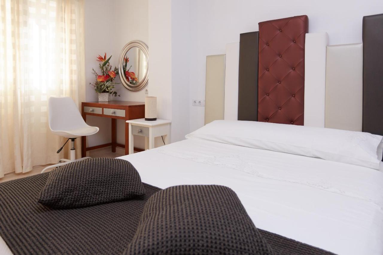 Apartamentos Anfiteatro เบนิดอร์ม ภายนอก รูปภาพ