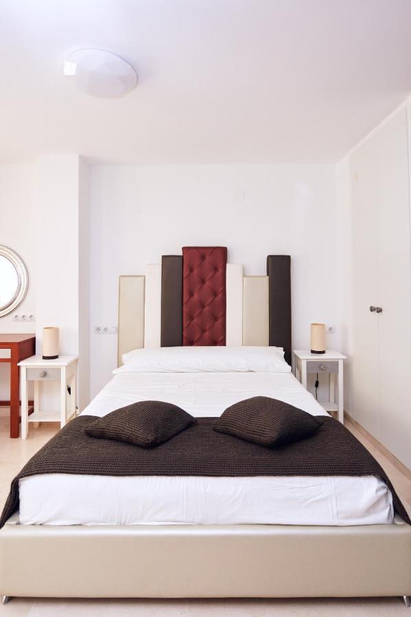 Apartamentos Anfiteatro เบนิดอร์ม ภายนอก รูปภาพ