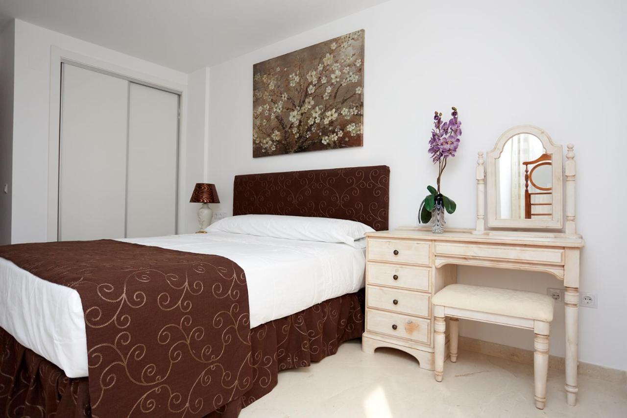 Apartamentos Anfiteatro เบนิดอร์ม ภายนอก รูปภาพ